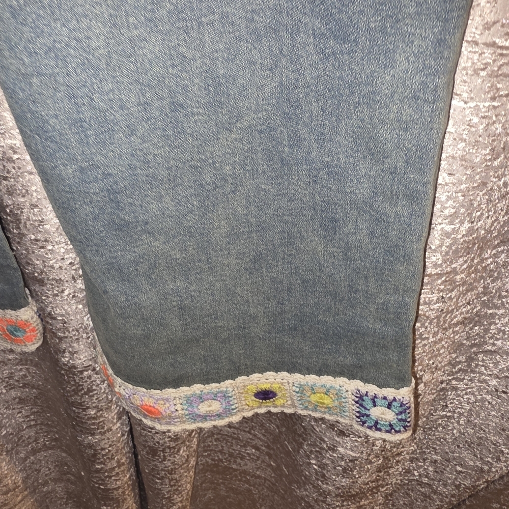 DAVI & DANI Denim Jeans with Multicolor Hem - Picture 7 of 9